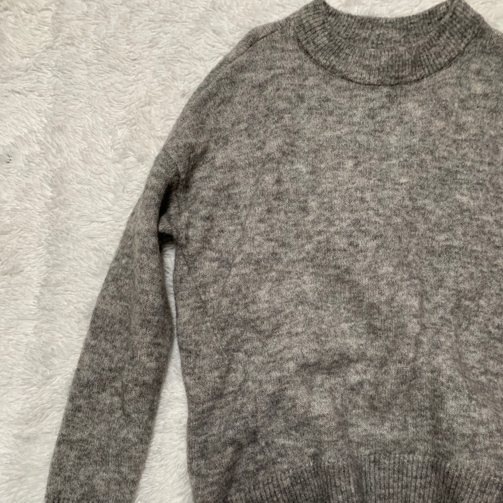 Grey sweater